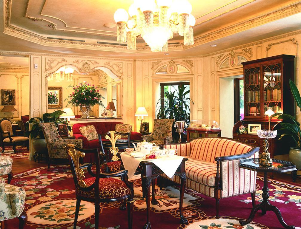 hotel-prince-of-wales-niagara-on-the-lake-canada-season